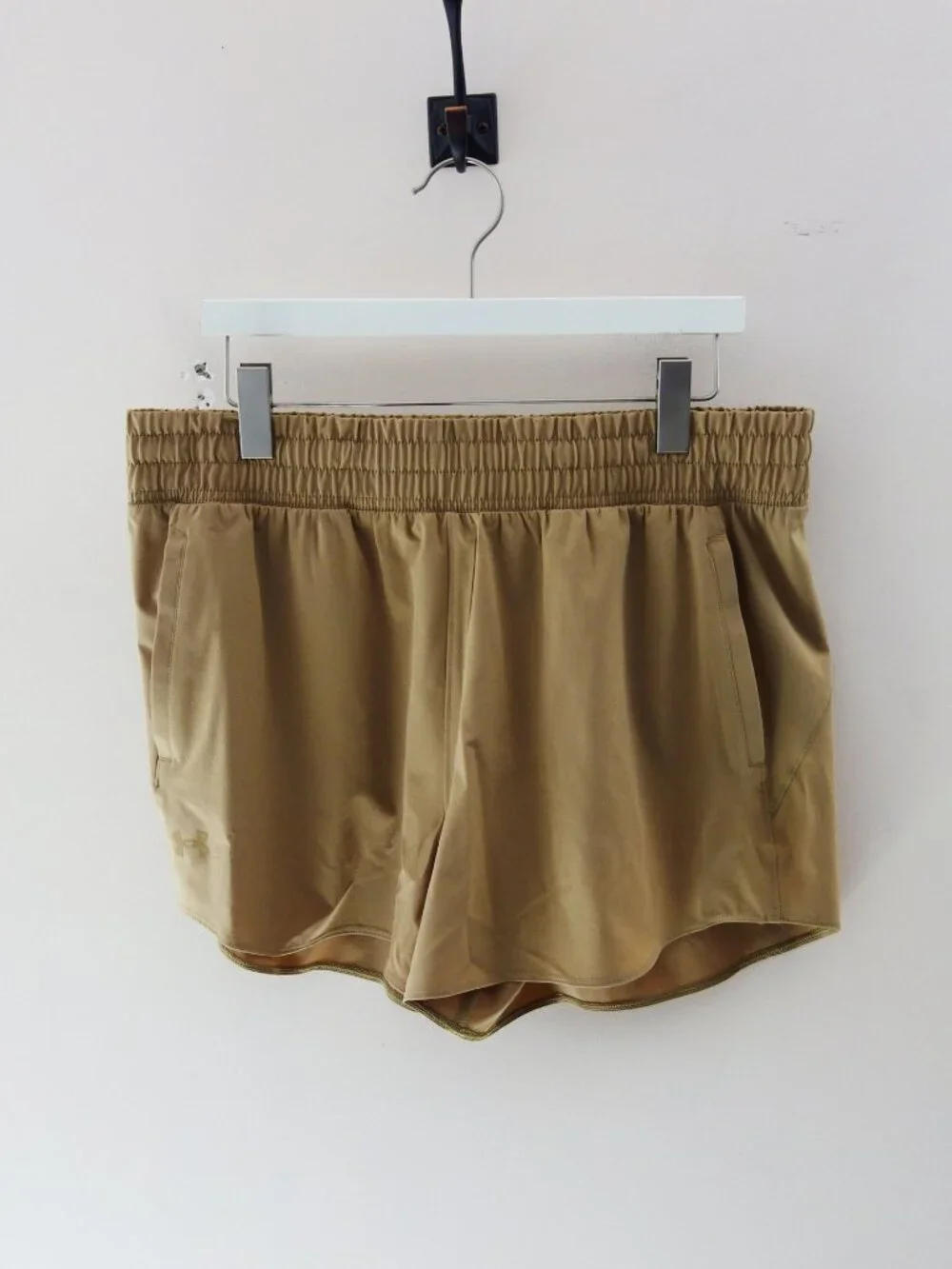Under Armour Womens Flex Woven 3 in Inseam‎ Shorts (XL) Mustard Yellow NWT!